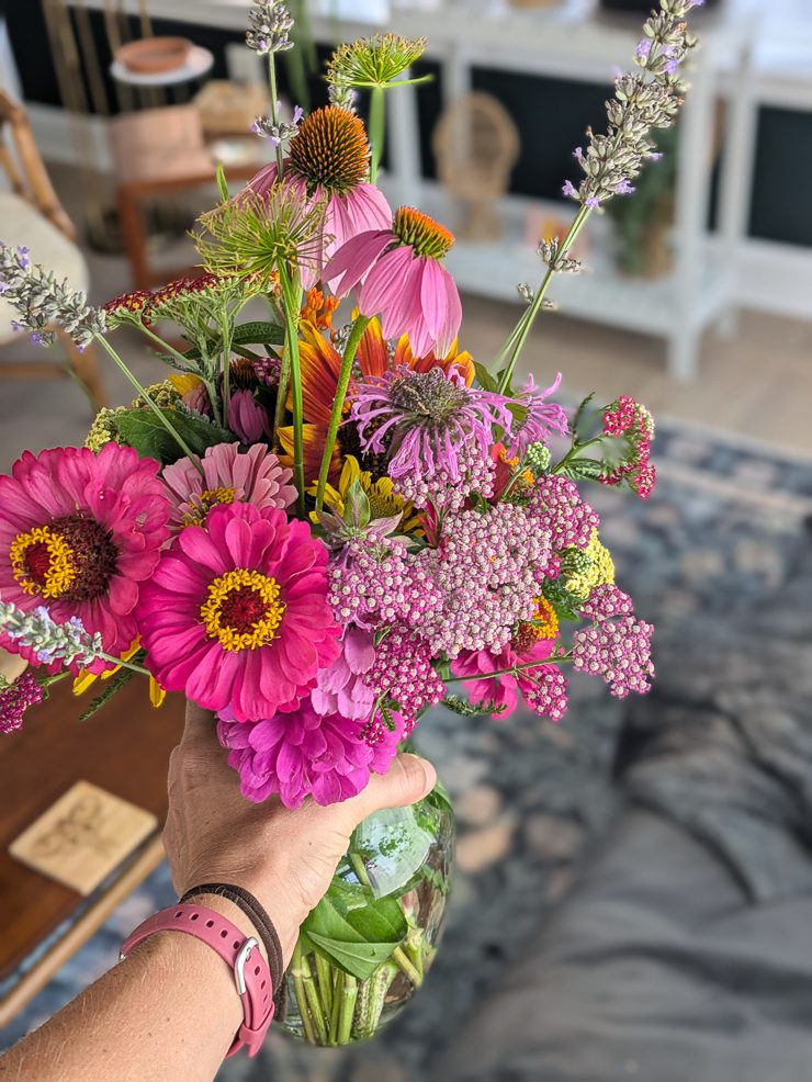 cut flower arrangement