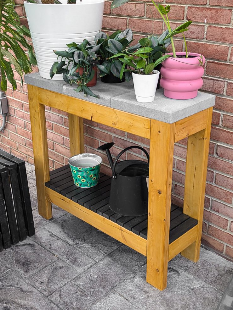 DIY outdoor paver console table