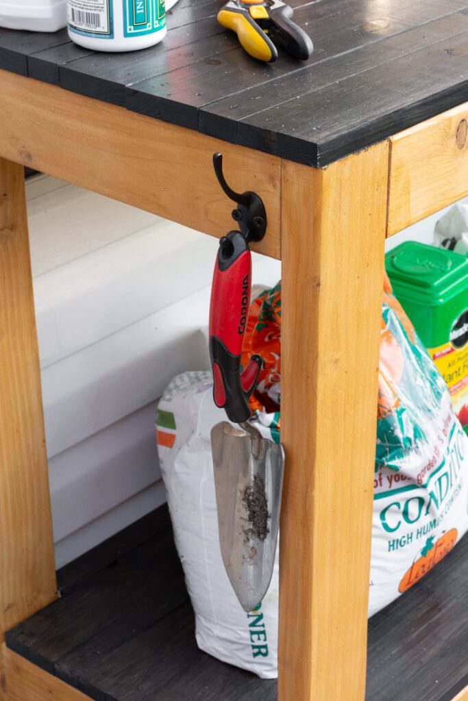 DIY potting bench