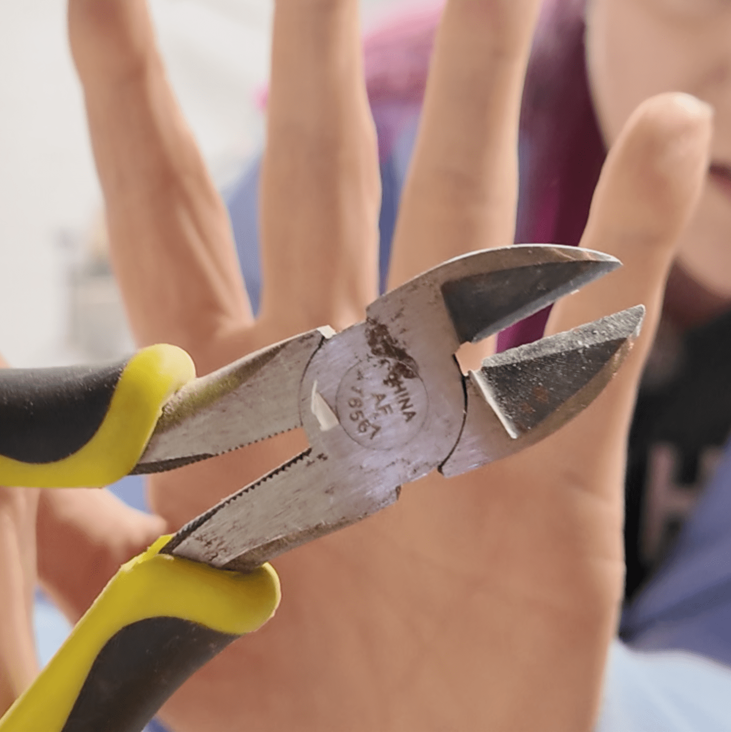 pliers